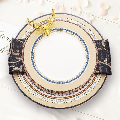 Exquisite Nordic Plate Sets Creativity Pattern Ceramic Dinner Plate Sets Metal Cutlery Vaisselle Cuisine Kitchen Supplies DK50PS