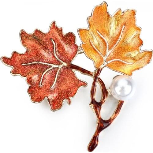 2021 Fashion Jewelry Vintage Maple Leaf Enamel Pin Brooches for Women Charm Jewelry Women Accessories Imitation Pearl Brooch
