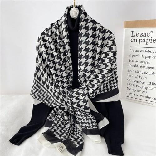 2021 Fashion Pleaid Cotton Scarf Hijab Brand Sping Winter Warm Headband Scarves Bandana Pashmina Soft Foulard Shawl Wrap