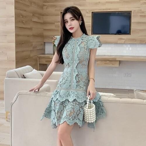 Vrouwen Kleding O-hals Elegante Vliegende Mouw Zomer Mini A-lijn Jurken Vintage Sexy Kant Bloemen Hollow Out Koreaanse Dress