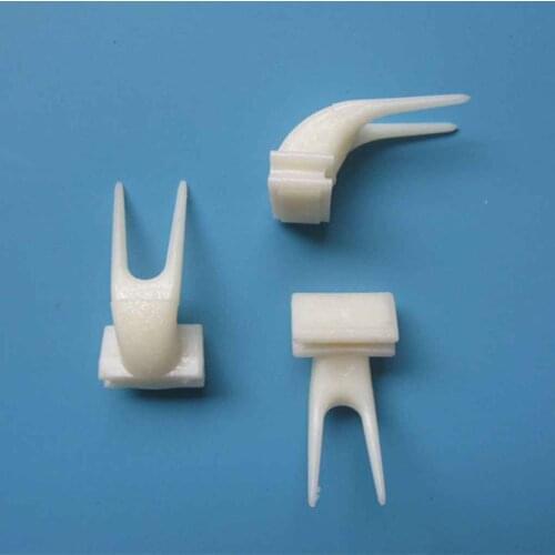 1pc Birds Parrots Fruit Fork Feeder Pet Supplies Food Holder Lightweight Feeding On Cage Pet Parrots Fruit Fork Pet Supplies