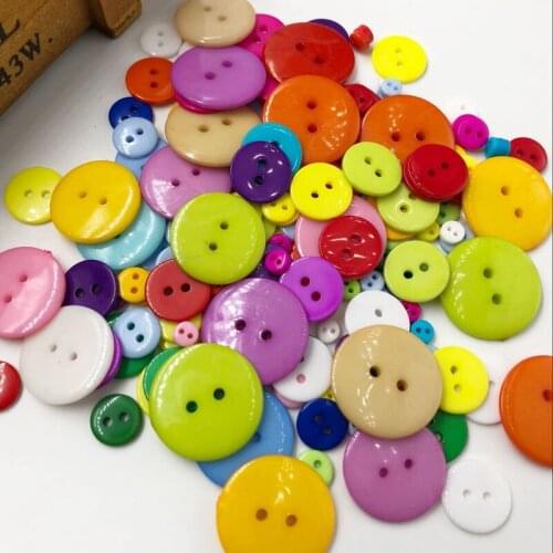 50pcs 6/9/11/15/20/25mm Mix Color Overcoat Plastic Button 2 holes Craft Sewing PT183