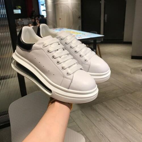 Womens Hot Popular Luxury Designer Designer Sports Casual Shoes Star Couple Fashion Outdoor Leather Flat Shoes Harajuku Shoes