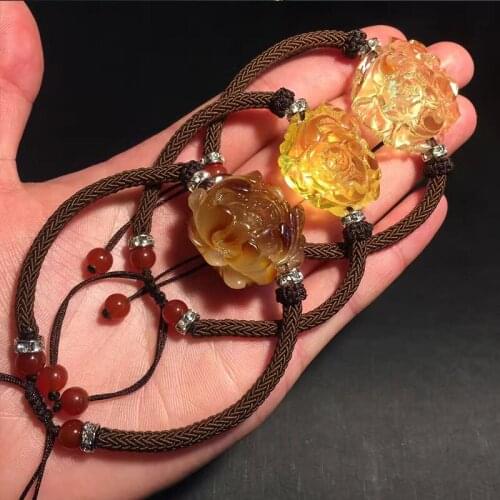 Bunch of female money natural beeswax hand catenary amber chicken oil huang Lao KB beeswax hand beaded certificate