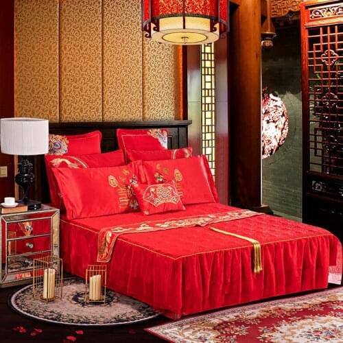 2020 new products Cotton red wedding embroidery Bed spread Fitted Sheet Pillowcases 2/3 pcs Luxury Pleated lace bedding