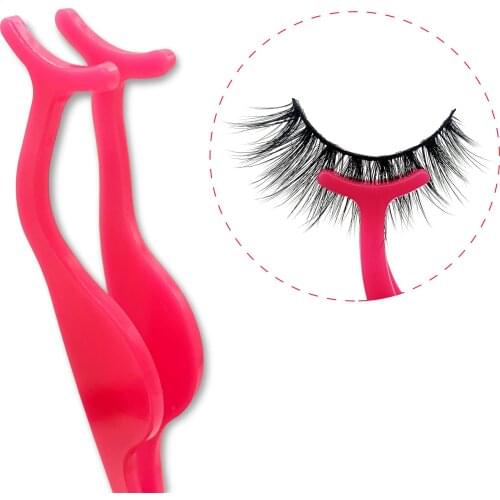 Mollie Lipper Eyebrow Tweezers