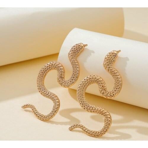 Punk Crazy Twisted Snake Earrings for Women Personality Gold Color Metal Animal Long Drop Earrings Womens Brinco Fashion Jewelry