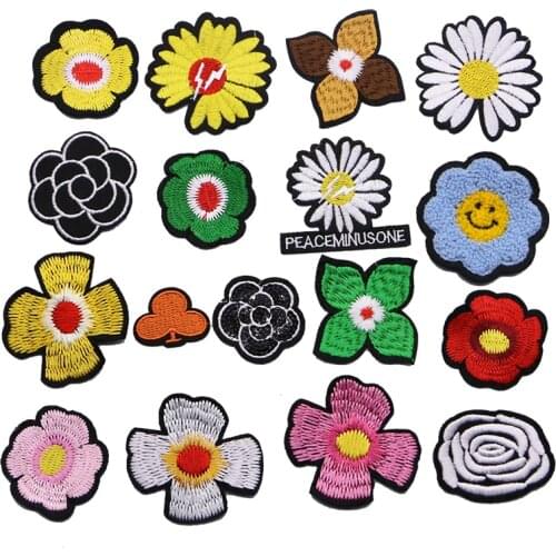 2 pcs Towel Sequin Embroidery Flower Rose Daisy Sewing Iron Patch Badge Daisy Bag Hat Jeans Clothes Decal DIY Crafts