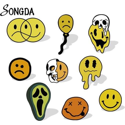 Creative Skull Badges Anime Smiley Pins Brooch Horror Deadpool Avatar Badges Brooches Acrylic Lapel Pin Jeans Shirt Bag Jewelry