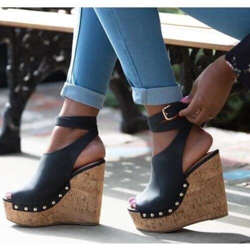 Newest Studded Platform Wedge Sandals Black White Leather Peep Toe Rivets Ankle Strap Buckle Women Wedge Shoes Customized