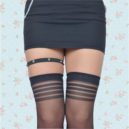 2 pcs Cosplay Women Short skirts with sexy leg suspenders Goth Suspenders Garter Belts tiny heart Rivets Garters For Stocking