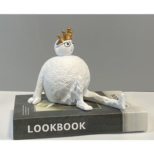 Modern Crown Glasses Boy Sculpture Character Resin Sculpture Creative Model Room Soft Decoration Villain Home Garden Decorations