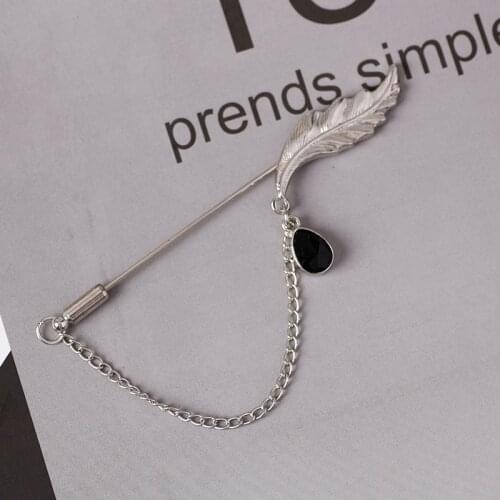 Men And Women Fashion Pin Leaf-shaped Rhinestone Pendant Metal Chain Brooch Sweater Coat Decoration Jewelry Party Gift