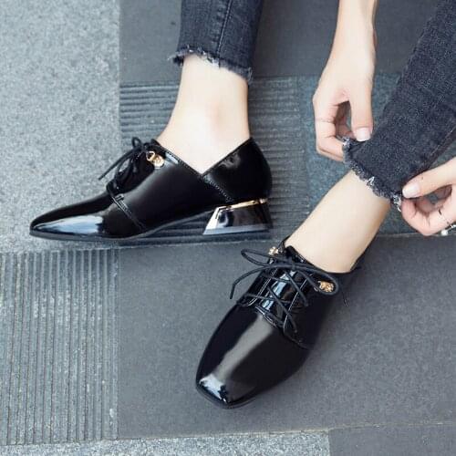 Korean Version Of Simple Temperament Ladies High-Heeled Small Leather Shoes Mary Jane Spring And Autumn New Patent Leather Shoes