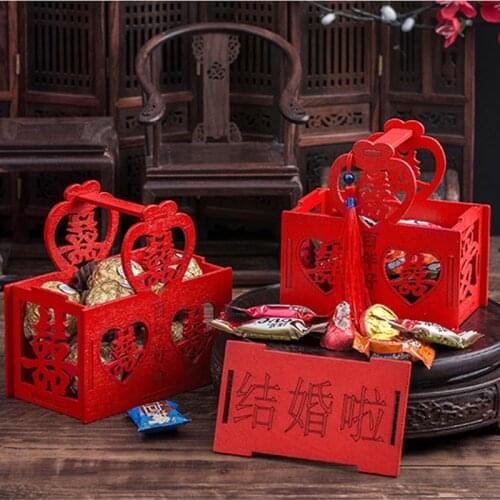 300pcs Creative design Wood Chinese Double Happiness Wedding Favor Boxes Candy Box Chinese Red Classical Sugar Case With Tassel
