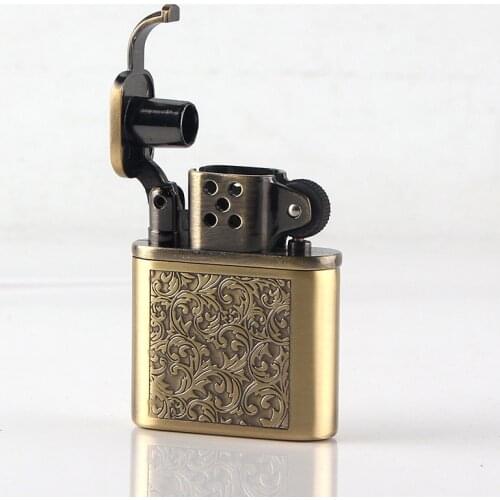 Metal Grinding Wheel Kerosene Windproof Lighter Retro Guan Yu Briquet Smoking Accessories for Weed Rolling Trays Gift for Mrn