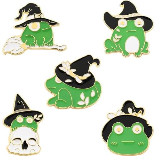 Cartoon Frog Brooch Funny Witch Animal Enamel Pin Magic Hat Elf Cute Frog Badge Jewelry Canvas Bag Hat Decoration Accessories