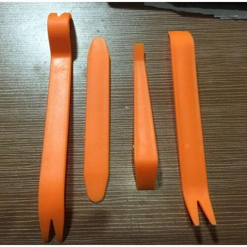 New 4pcs Auto Car Radio Panel Door Clip Trim Dash For Volkswagen VW POLO cc Tiguan Passat B5 B6 B7 Golf MK6 Jetta MK5 MK6