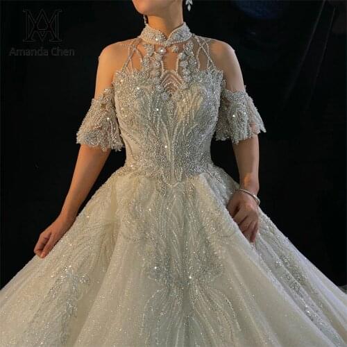 Robe de soirée de mariage High Neck Half Sleeve Lace Appliques Royal Wedding Dress