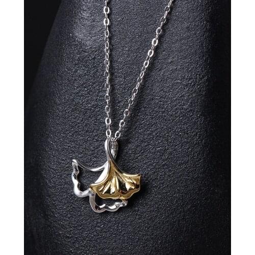 S925 Silver Leaf Pendants Wholesale Fashion People Silver Hollow Out Ginkgo Biloba Necklace Female Clavicle Short Chain