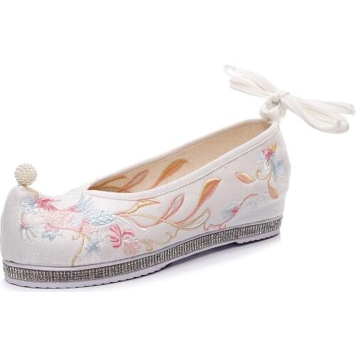 2021 Chinese Style Womens Shoes Cosplay Phoenix Embroidered Shoes Hanfu Pearl Crystal Soft Casual Shoes Woman