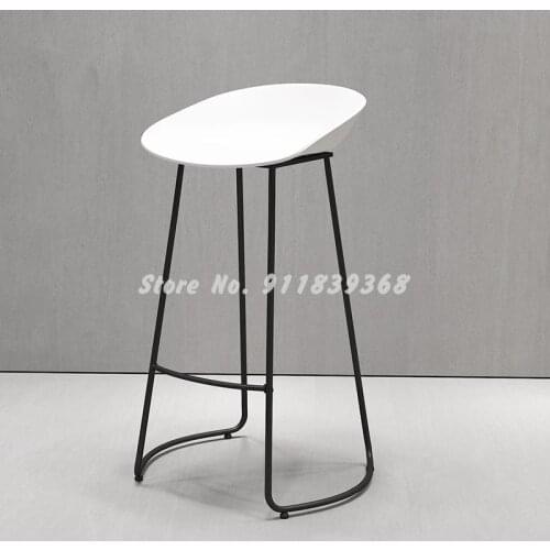 Northern Europe Simple Modern Bar Iron Light Luxury Bar Chair Leisure Coffee Shop Front Desk Designer High Foot Bar Stool