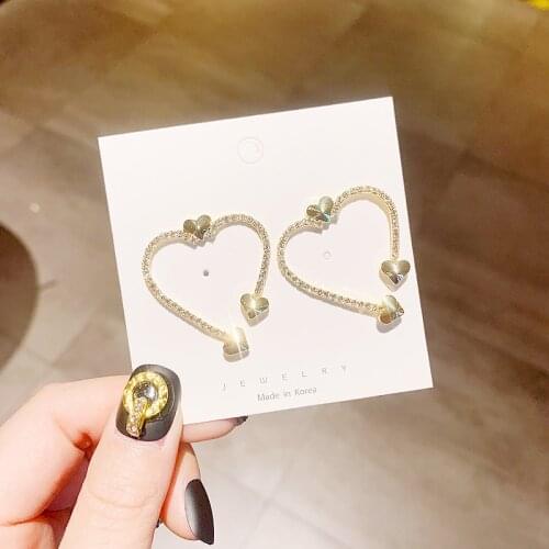 Korean version of the net red temperament sparkling love big earrings hollow love personality exquisite elegant earrings female