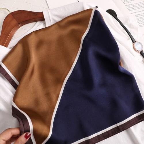 2020 New style beach Sunscreen headscarf Spring and summer womens quality Fashion printing silk scarves lady Square silk shawl