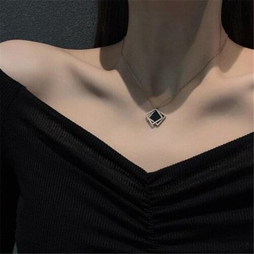 Fashion Trend Rose Gold Square Clavicle Chain Necklace Wedding Womens Pendant Necklace Jewelry Romantic Valentines Day Gifts