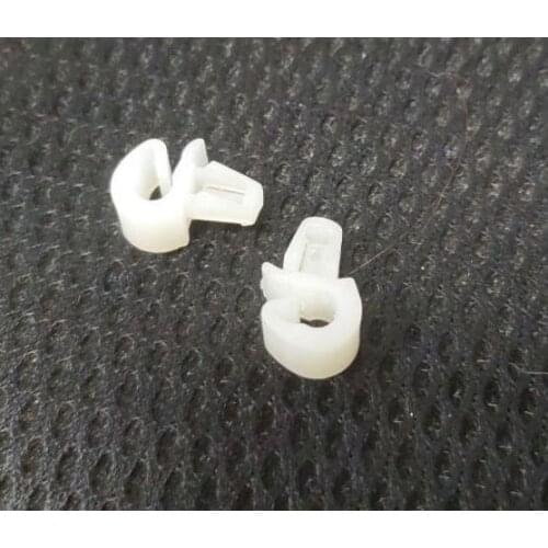 2pcs for Jeep Renegade hood pull cord clip buckle 14573280