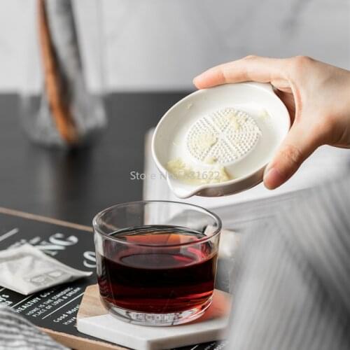 White Simple Style Ceramic Burnishing Machine Portable Porcelain Carrot Ginger Grinding Household Burnishing Machine