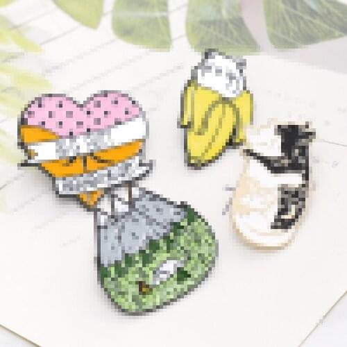 Cute cartoon couple cat banana mountain alloy brooch pin girl childrens jewelry enamel badge clothes lapel accessories