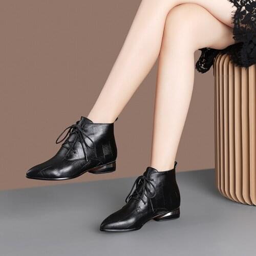 2020 New Autumn Low Heel Shoes Women Pumps Round Toe Square Heel Ankle Boots Shoes Woman Work Shoes Size 41 42 43
