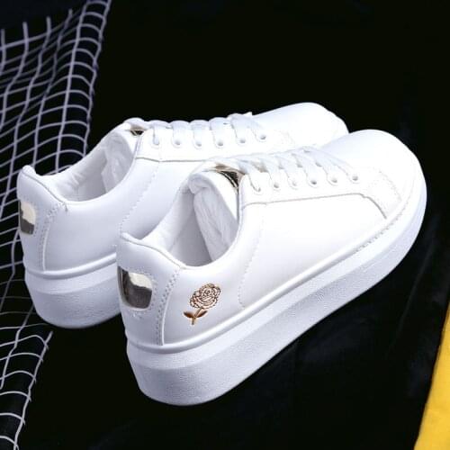 QWEDF Spring New Wedge Fashion White Shoes Female Platform Ladies Casual Shoes Comfortable Breathable Mesh Sneakers D5-83