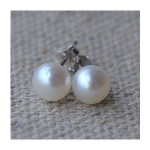 New Arrival Favorite Pearl Pearl Earrings Bridesmaid AAA 7MM White Color Genuine Freshwater Pearls Silver Stud Earring Lady Gift