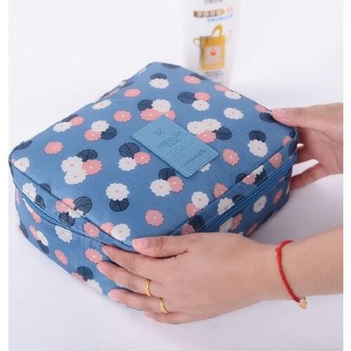 DAINCHOUL Fabric Cosmetic Bags