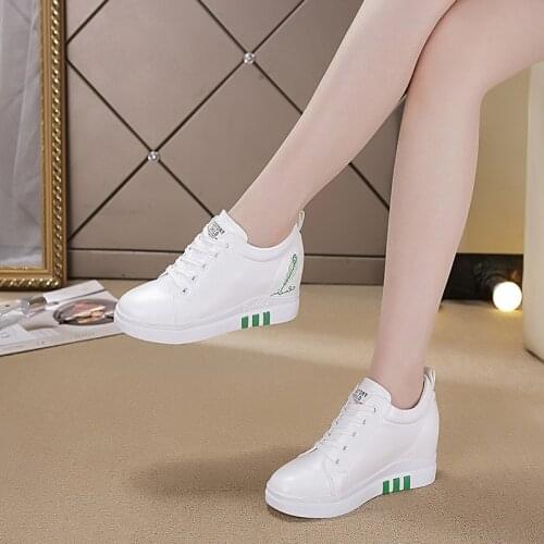 All Season White Hidden Wedge Heels Casual Shoes Woman Platform Shoes Elevator 7 CM High-heels Outdoor Walking Sneakers Women