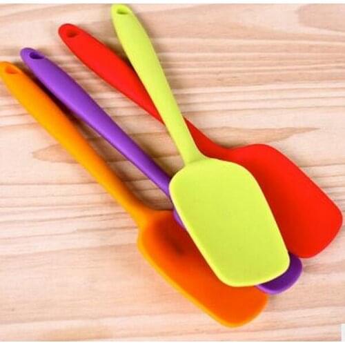 100pcs/lot, T Font Large Size 21cm Practical Cake Butter Cream Spatula Oil Bread Scraper Silicone Baking Tools Kitchen Tool