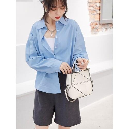 Geometric deformation small square bag 2021 spring and summer new wild mini net red one-shoulder portable messenger bucket bag