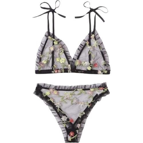 2 Pieces Lingerie Set Women’ s Flower Embroidery Underwear and Underpants Red/Black