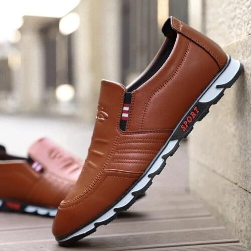 Brand Designer Shoes Mens Loafers Spring Fashion Slip on Leather Shoes Driving Moccasin Men Soft Black Formal Dress Casual Shoes