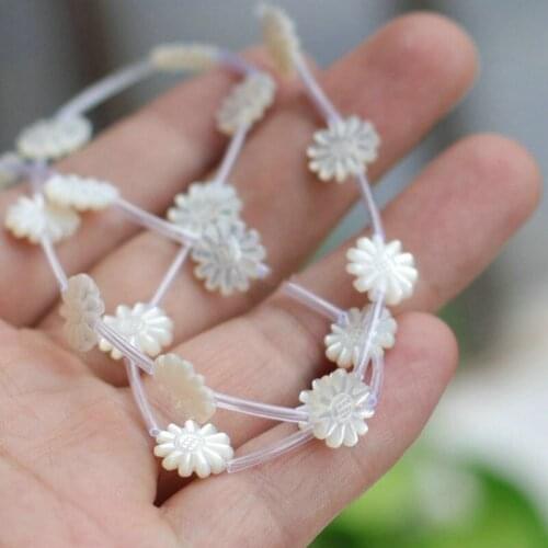 30pcs/lot 10mm Natural SunFlower cut Mother of Pearl for DIY Jewelry double sides Flower Cut MOP Pearl shell Beads for Brooch