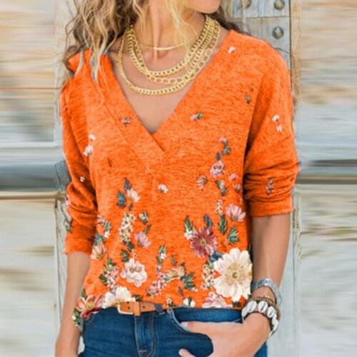 Womens Clothing Autumn and Winter New Fashion Womens V-neck Flower Print Long-sleeved Casual Loose T-shirt Plus Size