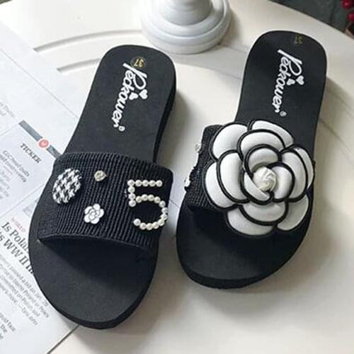 Women Summer Sandals Slipper Indoor Outdoor Flip-flops Beach Shoes New Light Luxury Fashion Female Casual Flower Slippers qq684