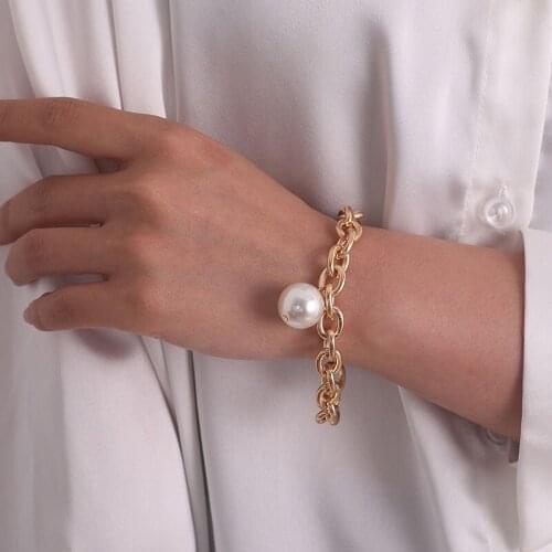 Vintage Punk Plastic Paint Thick Chain Pearl Charm Bracelets for Women Temperament Geometric Bracelet Party Jewelry YN1967