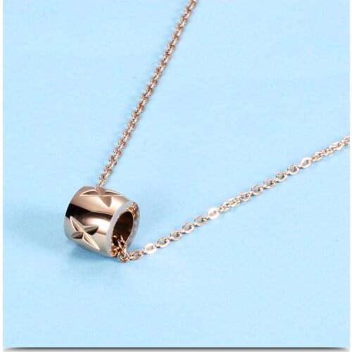 2021 Fashion Stainless steel creative Rose gold necklace female Crystal from Swarovskis Fit Women For Party As Gifts