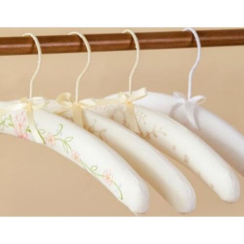 5pcs Embroidery Wedding Hanger Bridal Resin Sponge Adult Coat Padded Hangers for Women Clothes Dress Rack