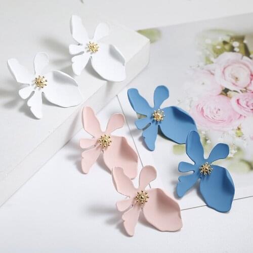 Summer Fresh and Versatile Earrings Long Three-dimensional Flower Petal Earrings Fashion Trendy Fan Big Flower Earrings Women