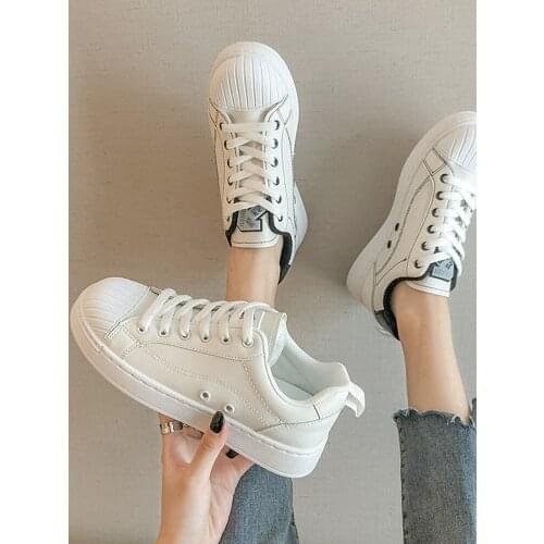 2021 spring and autumn new ladies white shoes all-match flat casual sports shoes net red trendy shoes