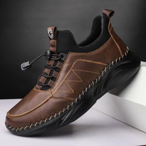 Men Leather Casual Shoes High Quality Genuine Leather Light Autumn Winter Outdoor Sneakers 2021 Male Walking Boots Men Shoes